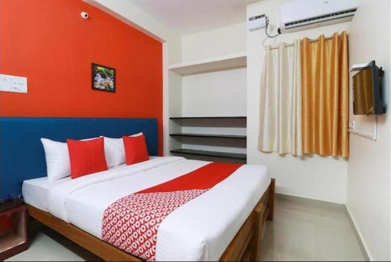 Ganapathi Residency - Oyo Metro 2*